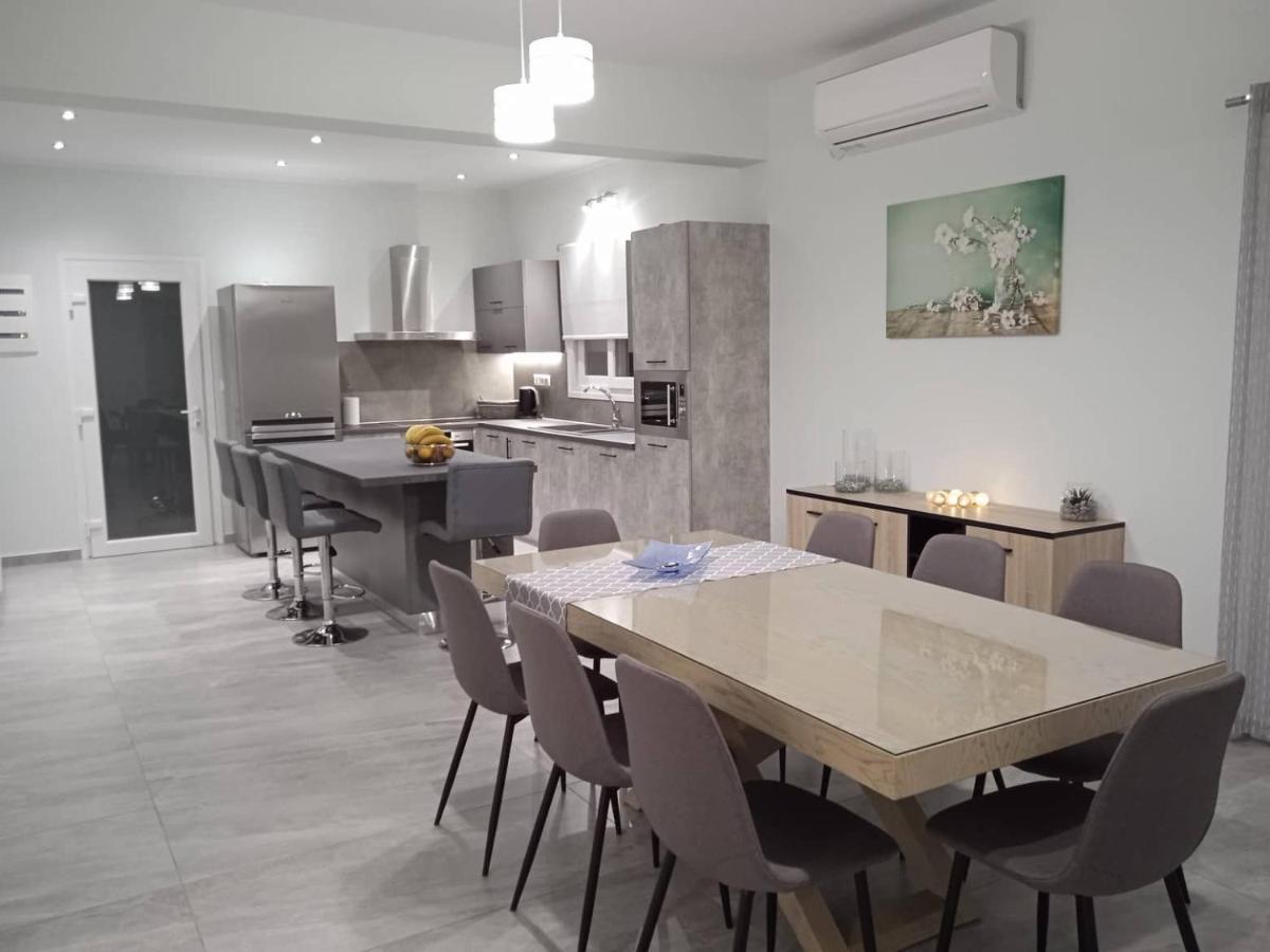 Spiridoula Luxury Villa Roda  Ngoại thất bức ảnh